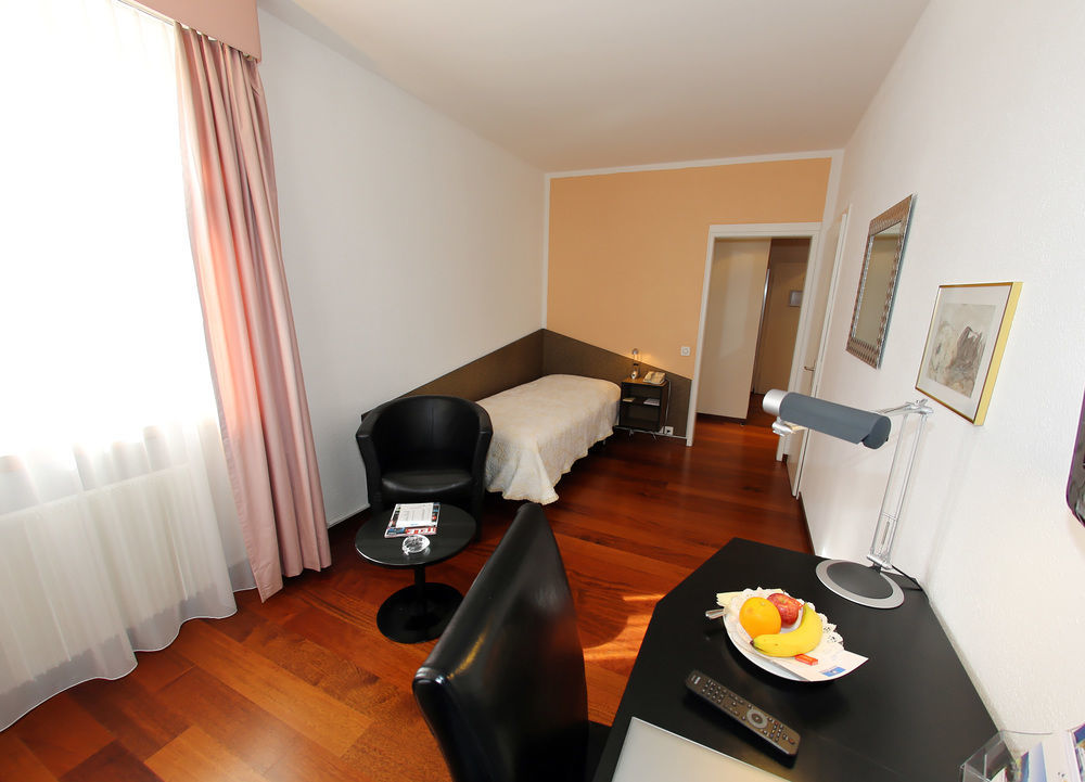Hotel Europe ดาวอส ภายนอก รูปภาพ